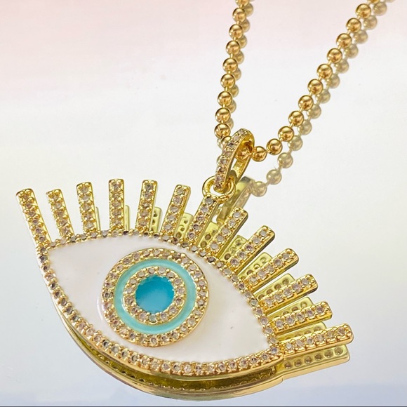 Evil Eye with Lashes Necklace - Picture 5 of 10